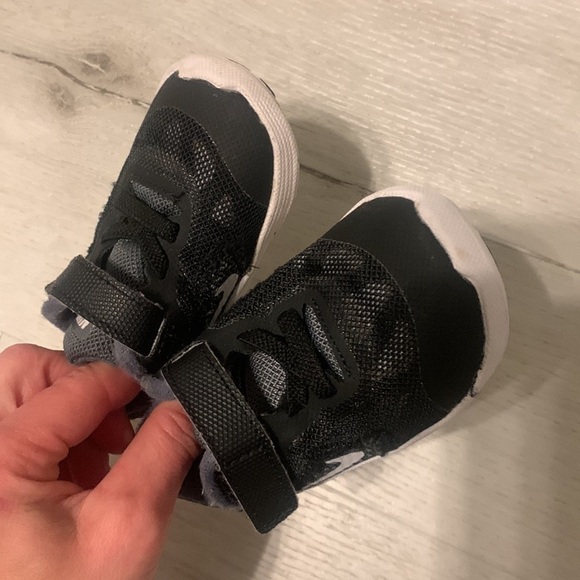 NIKE REVOLUTION 3 (TDV) 819415-001 DARK GREY/WHITE-BLACK TODDLER'S SHOE size 5C‎ - Picture 3 of 9